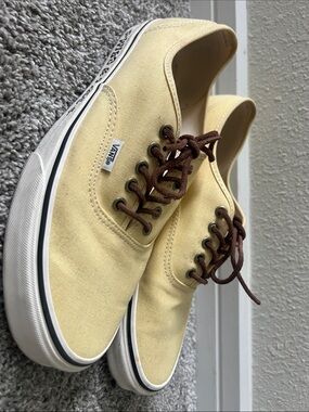 Vans Men’s Low-Top Canvas Sneakers in Pale Yellow with Brown Wax Laces